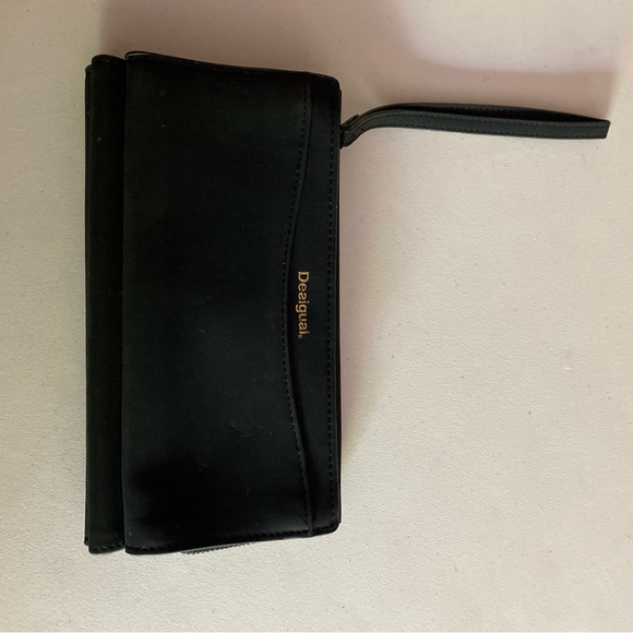 Desigual reversible wallet - Picture 2 of 8